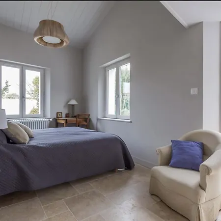 Beautiful 4br With Jacuzzi Near The Villa La Couarde-sur-Mer