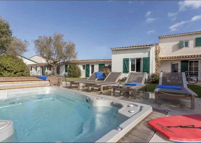 Beautiful 4br With Jacuzzi Near The La Couarde-sur-Mer